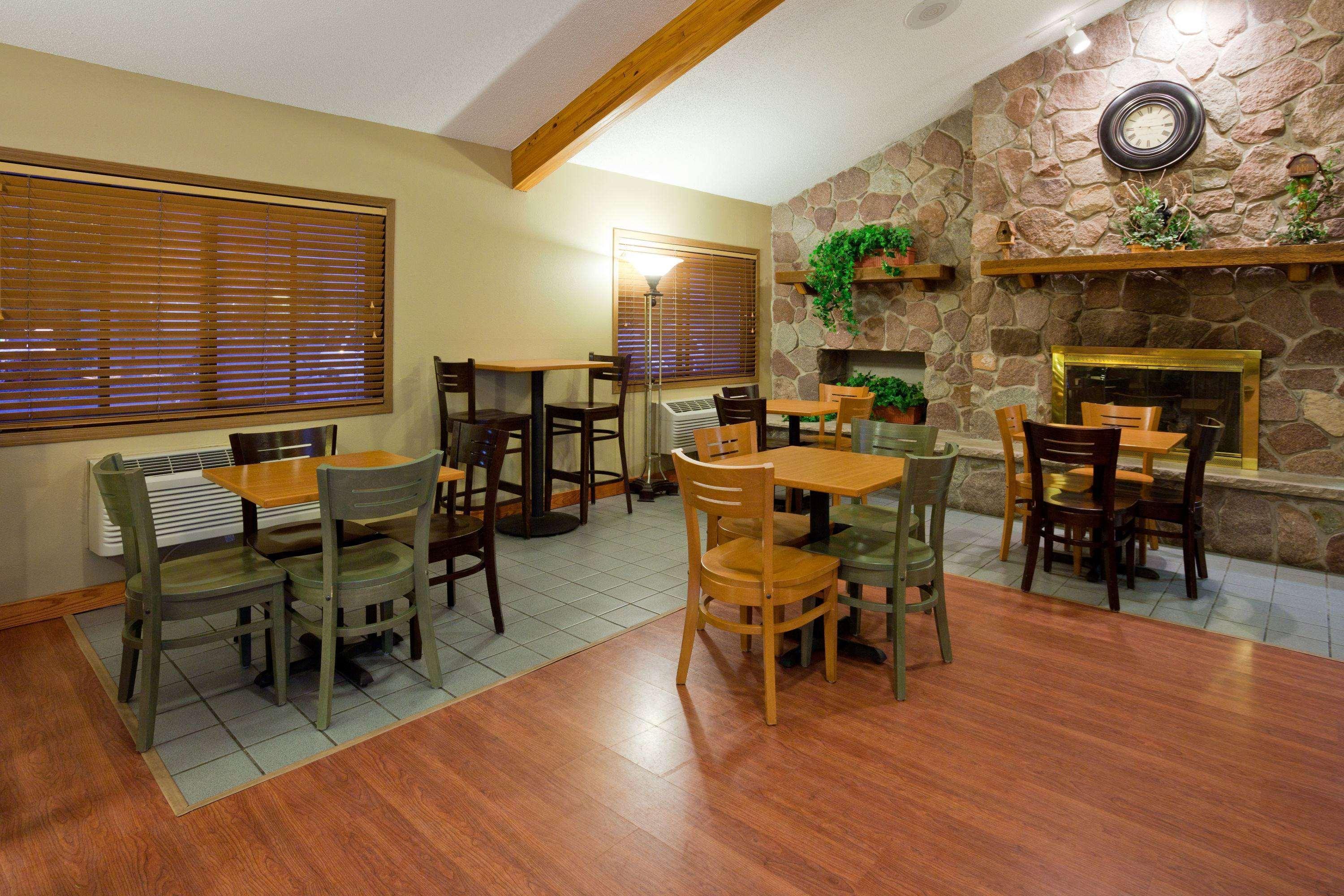 Americinn By Wyndham Rice Hotel Rice Lake